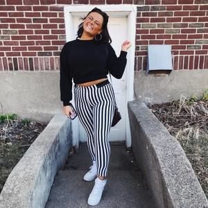 Meet your Posher, Madeline rose